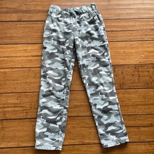 Set of 2 Oshkosh fleece pants size 7 boys